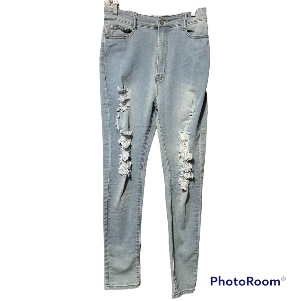 FashionNova Light Wash Blue Ripped Distressed Stretch Jeans Size 15/16